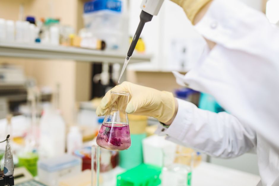 modern laboratory precision peptide formulation and molecular research